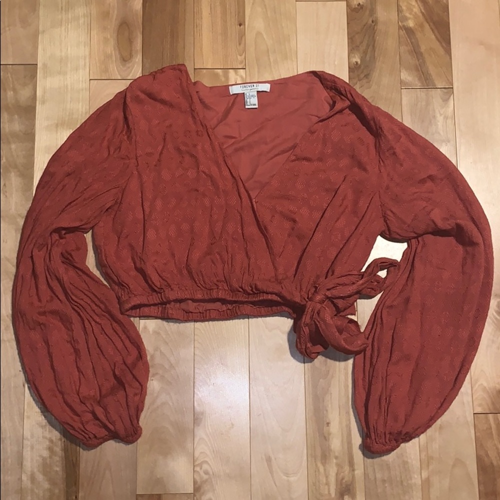 Adorable crop top for fall!
